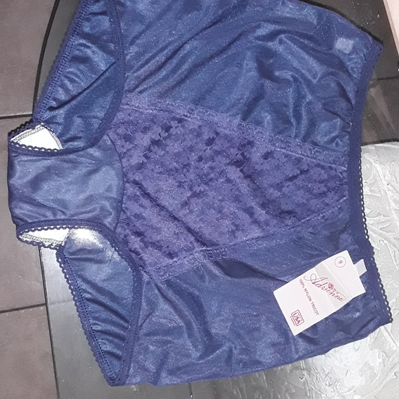 NWOT size 9 high wasted/girdle lace/nylon - Picture 6 of 8